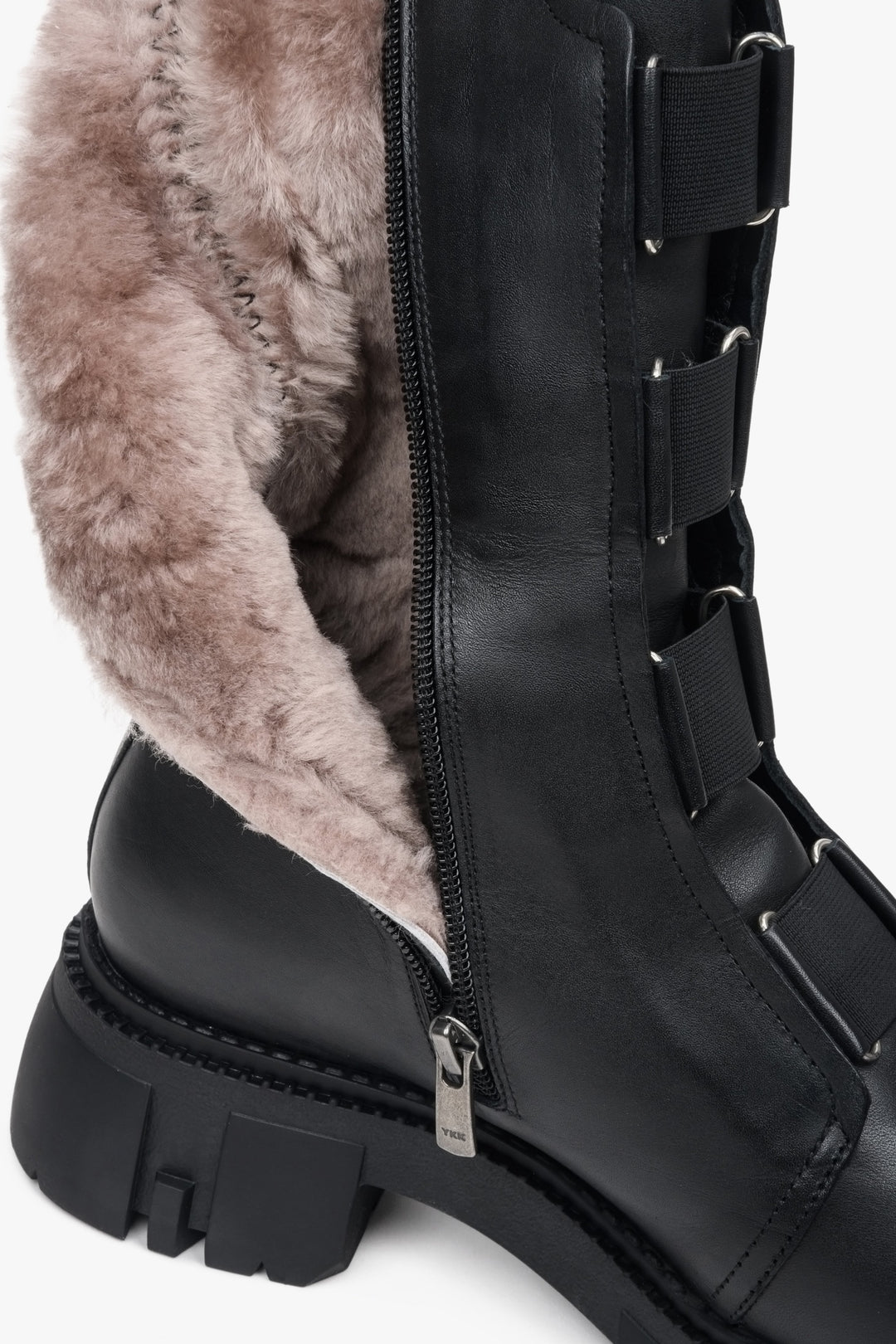 High black women's leather boots by Estro - close-up on the shaft.