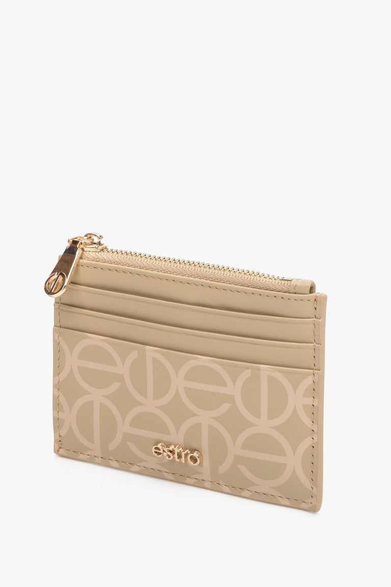 Leather, jet set wallet women's beige by Estro.