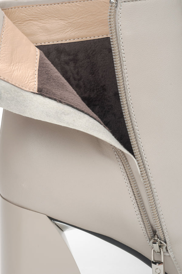 Light beige leather women's ankle boots with a pointed toe and heel by Estro - close-up of the interior of the model.