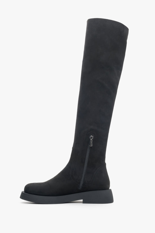 Black velour knee-high boots Estro - shoe profile.