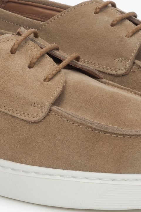 Beige men's velour derby shoes – details.