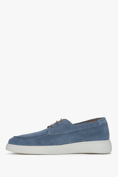 Blue men's derby shoes made of natural velour by Estro.