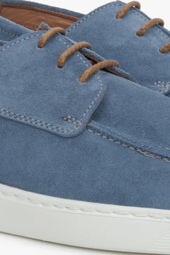 Blue men's velour derby shoes – details.