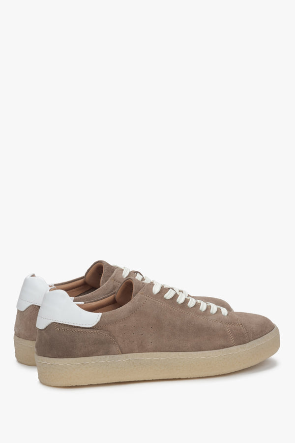 Brown velour men's sneakers by Estro.
