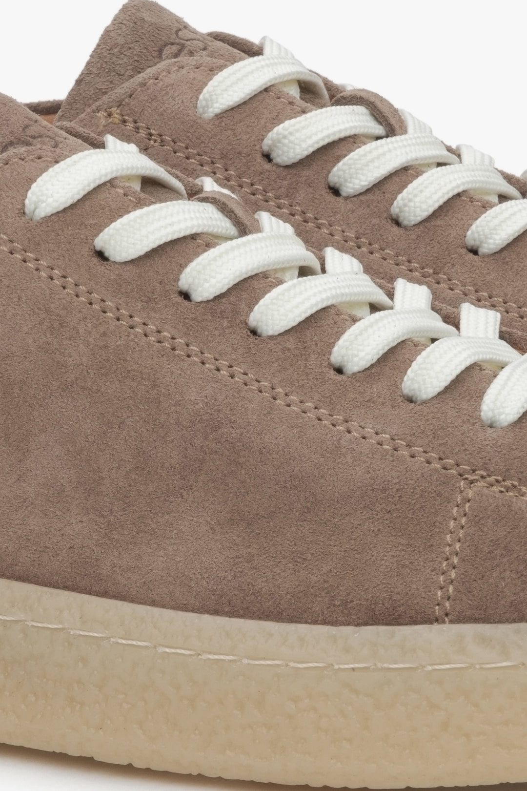 Classic men's sneakers made of natural velour in brown.