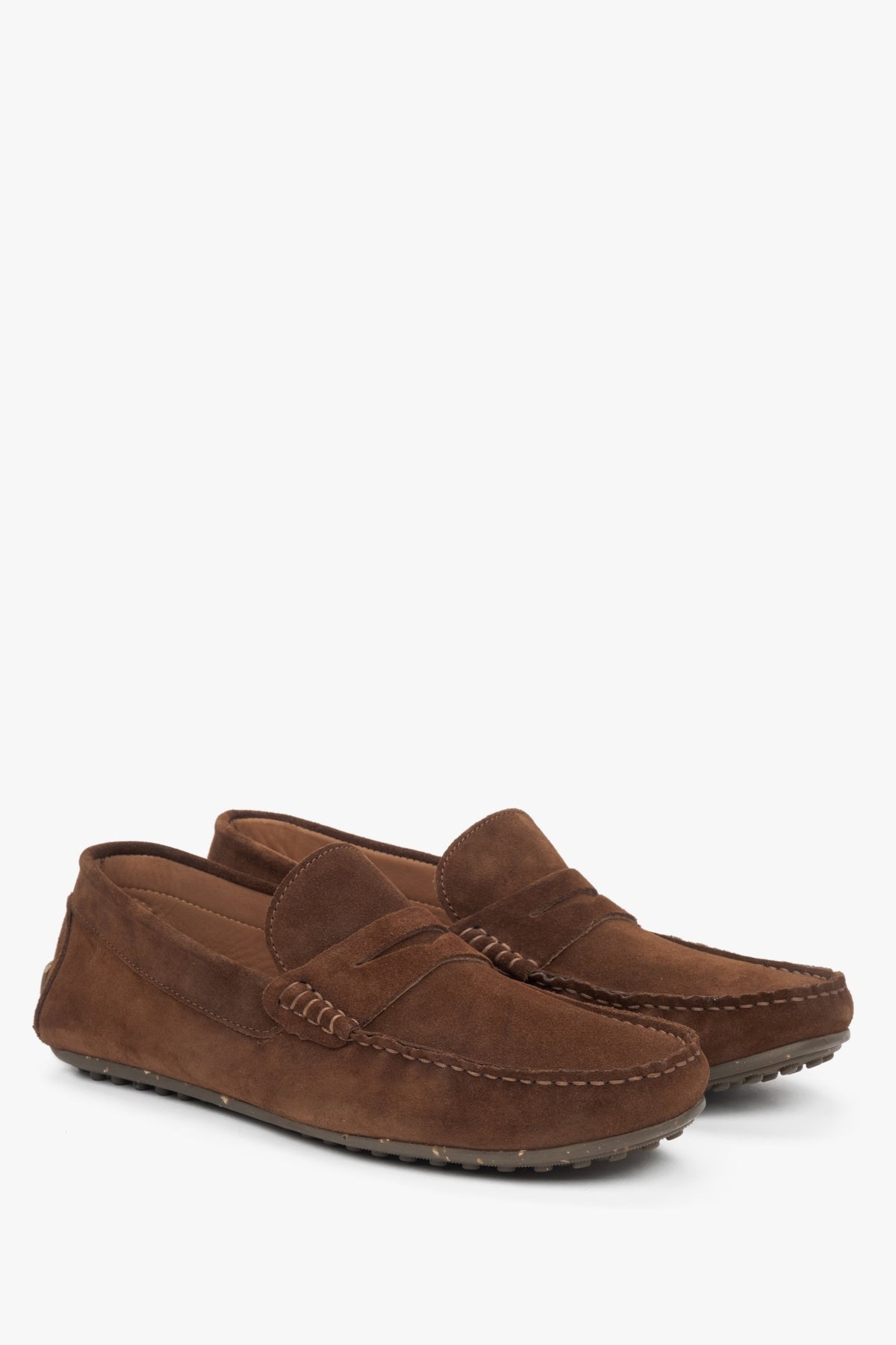Dark brown men's loafers made of natural velour.