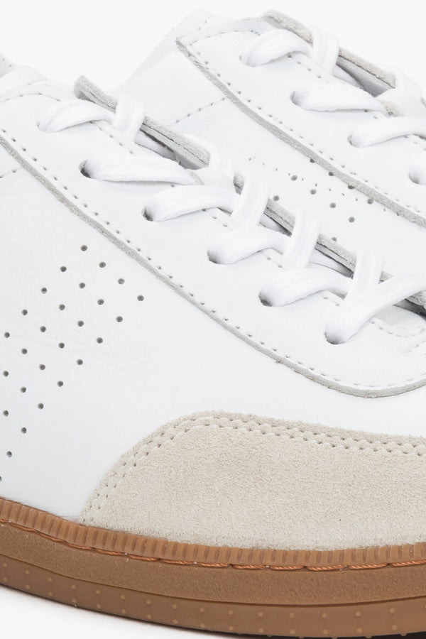 Classic white men's sneakers made of leather and velour.