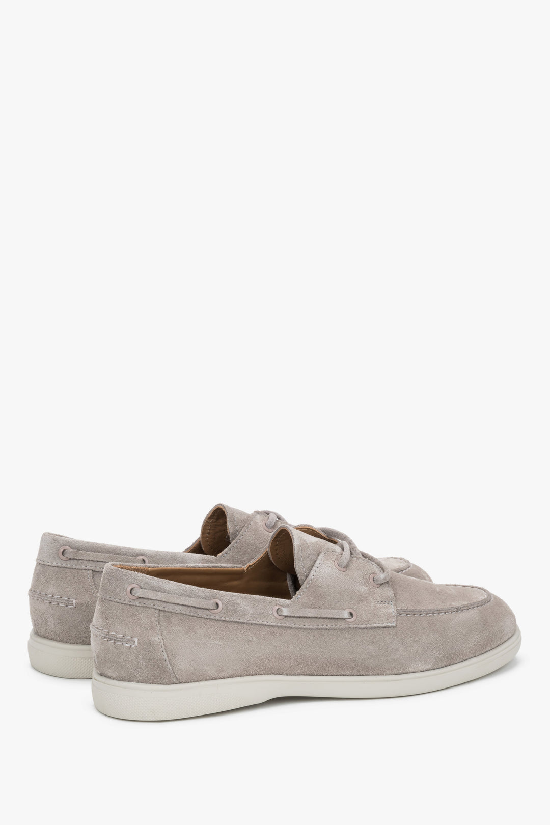 Beige men’s boat-style loafers Estro made of premium Italian natural velour.