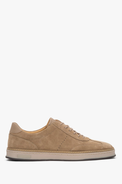 Beige men’s sneakers in soft natural velour with a lightweight flexible sole