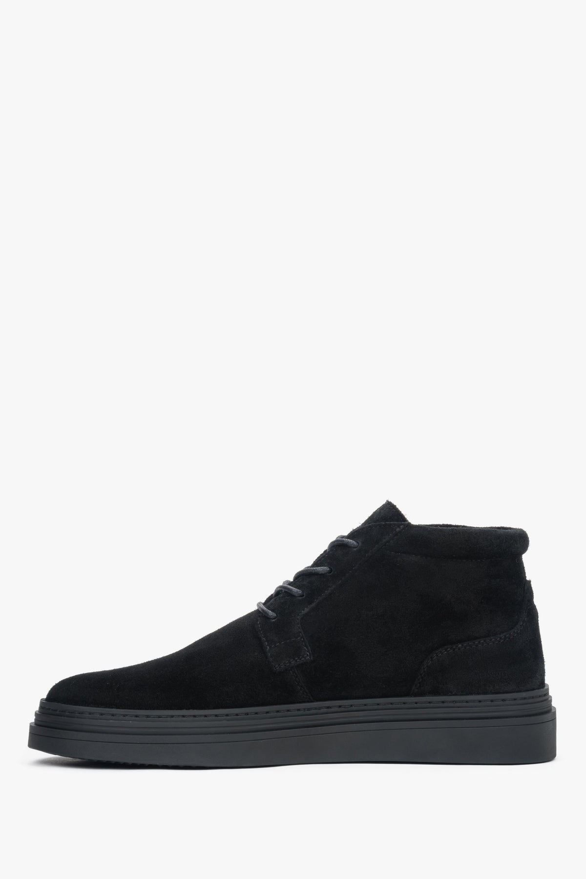 Men's black ankle boots crafted from premium Italian genuine velour with light insulation, perfect for autumn and winter wear.