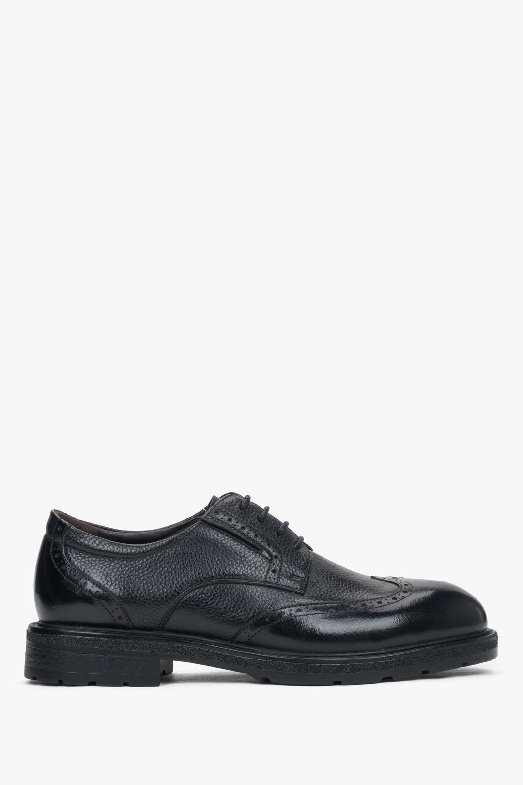 Men’s Black Brogue Shoes made of Genuine Leather Estro ER00118352.