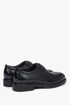Comfortable interior with genuine leather lining and insole for everyday wear.
