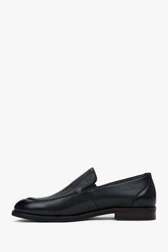 Refined design and everyday comfort — men's genuine leather loafers with raised stitching and a brown-tinted sole for a sophisticated finish.