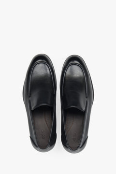 A modern classic from Estro — black leather loafers combining effortless elegance with durable craftsmanship.