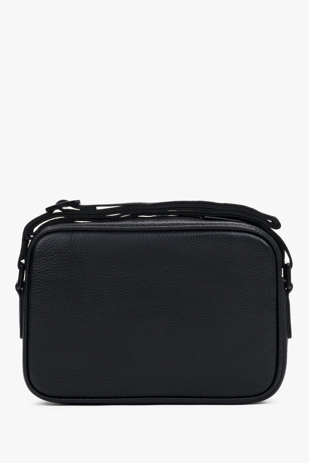 Men’s black crossbody pouch bag made of pebbled genuine leather Estro.