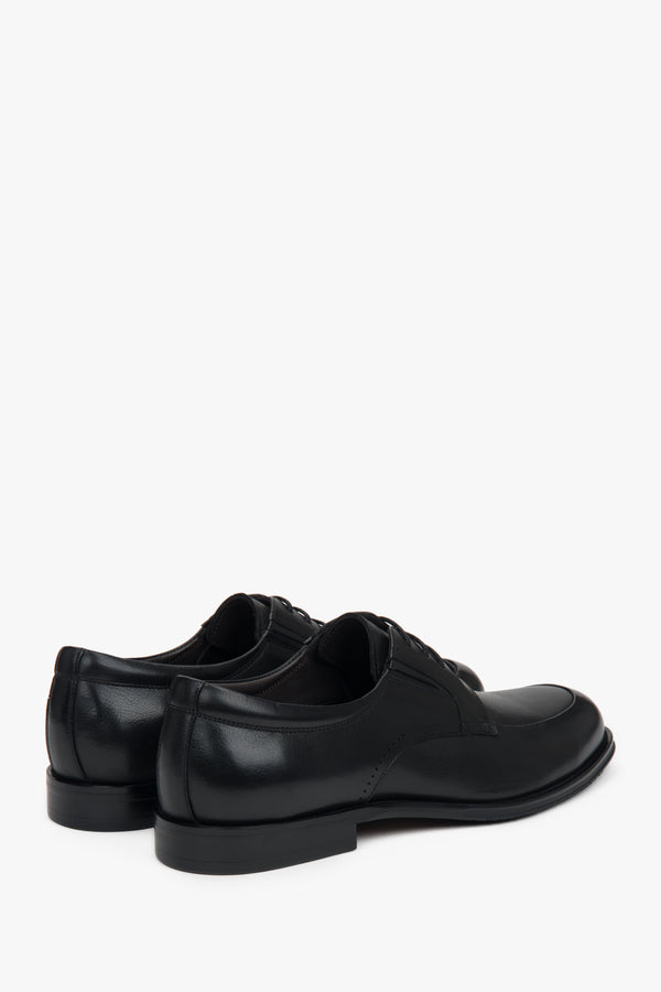 Made of genuine leather, black men's derby shoes, Estro.