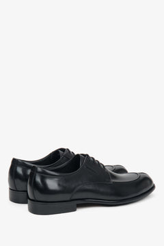 Premium craftsmanship meets versatility — Estro men's derby shoes made of genuine leather, designed for the autumn and spring seasons.