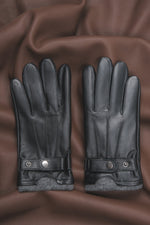 Men's Black Genuine Leather Gloves with Decorative Pin Estro ER00118422.