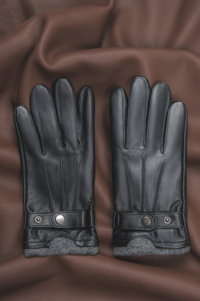 Men's Black Genuine Leather Gloves with Decorative Pin Estro ER00118422.