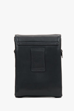 Estro – black genuine leather tablet bag.