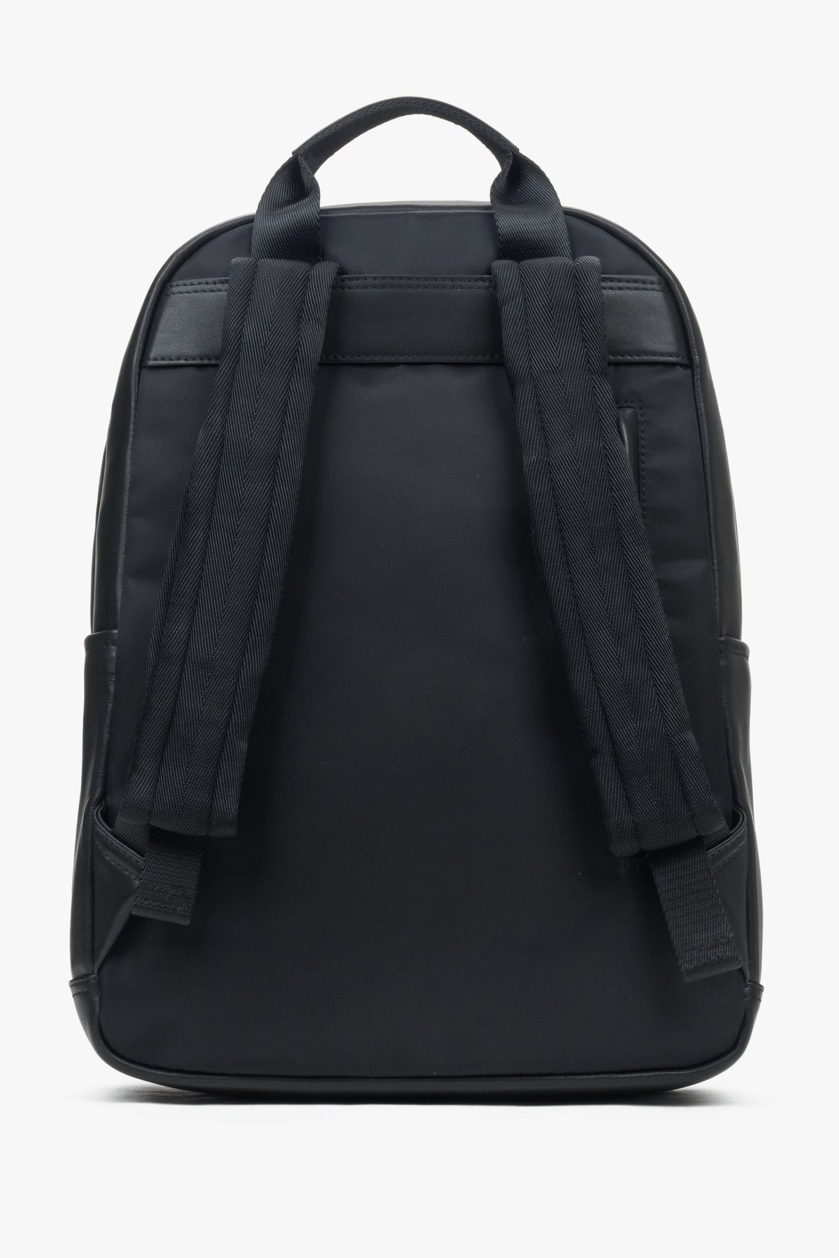 Estro – men’s black genuine leather city backpack.