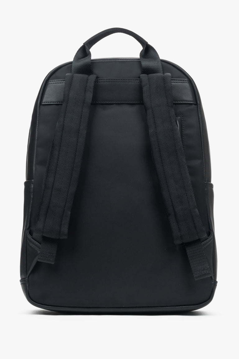 Estro – men’s black genuine leather city backpack.
