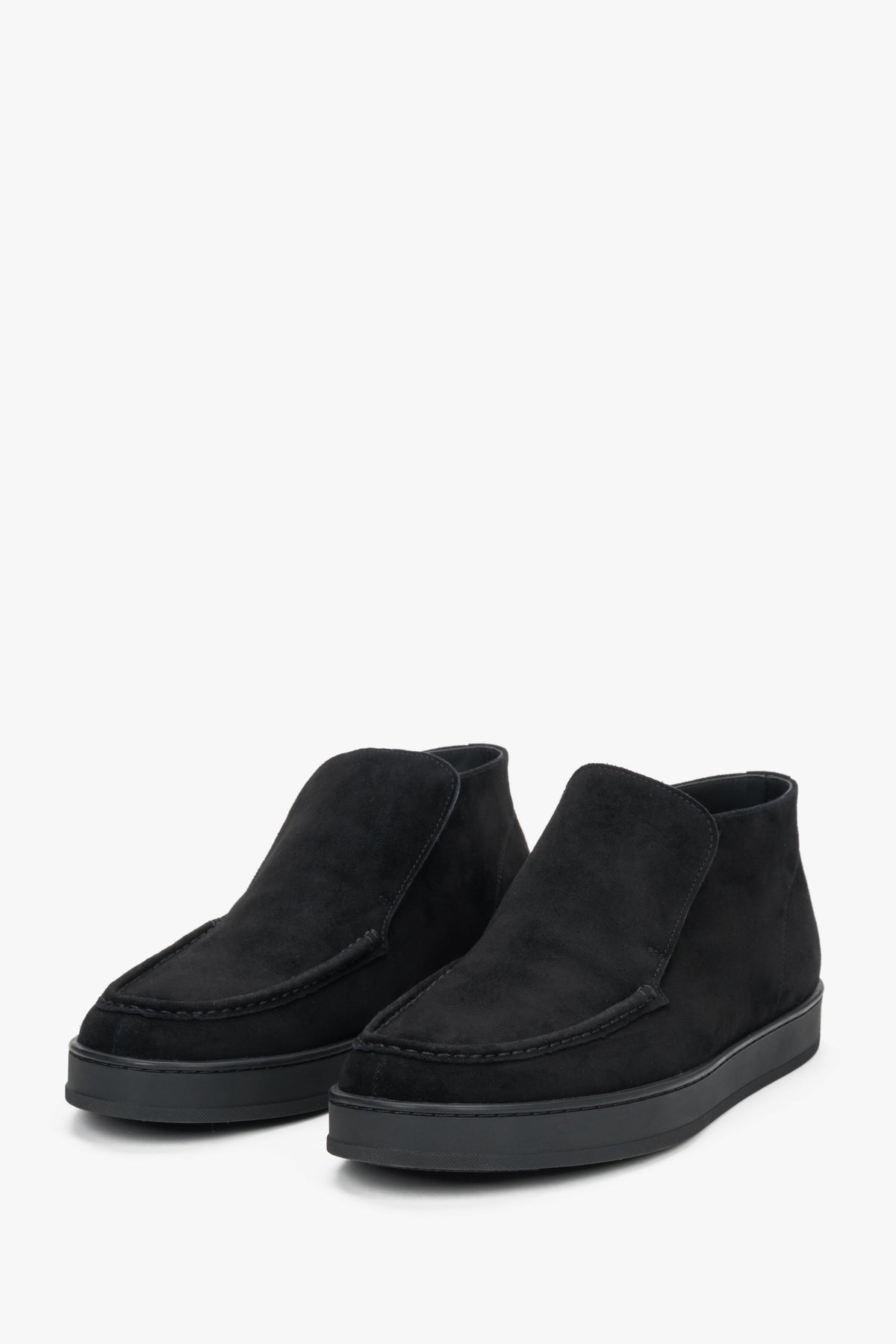 Men's black velour high-top loafers Estro - side view.