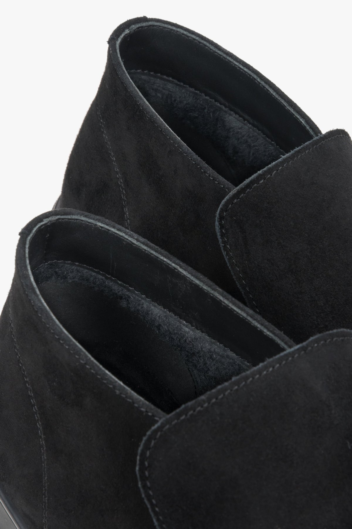 Black men's velour high-top loafers Estro - close-up of details.
