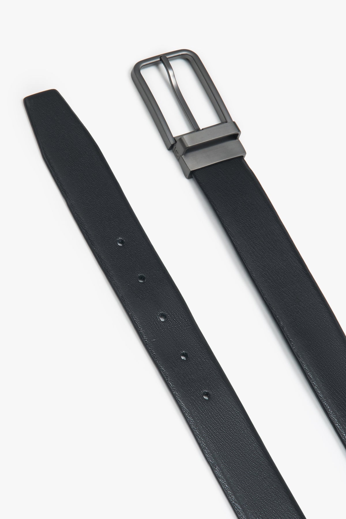 A timeless men's black leather belt featuring a stylish silver chrome buckle, ideal for both business and casual looks.