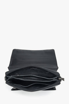 Tablet bag, black, pebbled genuine leather, magnetic closure, Estro.