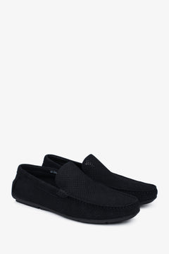 Men’s black perforated loafers in natural nubuck Estro.
