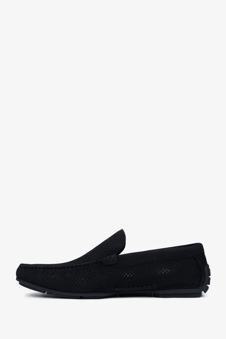 Summer slip-on loafers with breathable perforated upper.