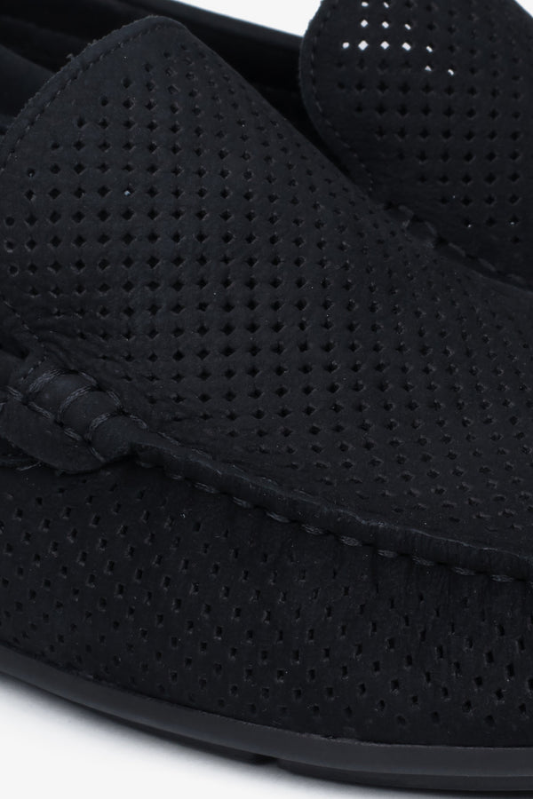 Casual black perforated loafers Estro with a natural leather insole.