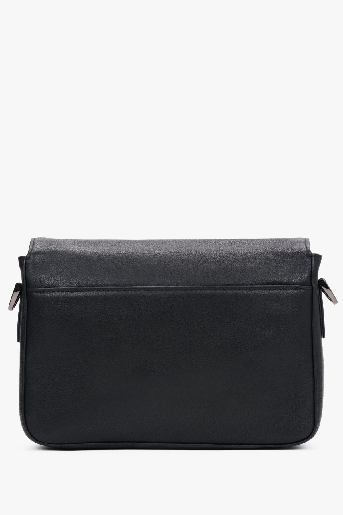 Men’s black shoulder bag made of genuine leather Estro.
