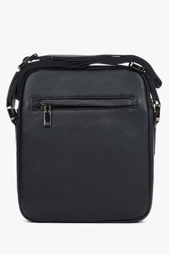 Elegant men’s shoulder bag Estro made of black pebbled leather.