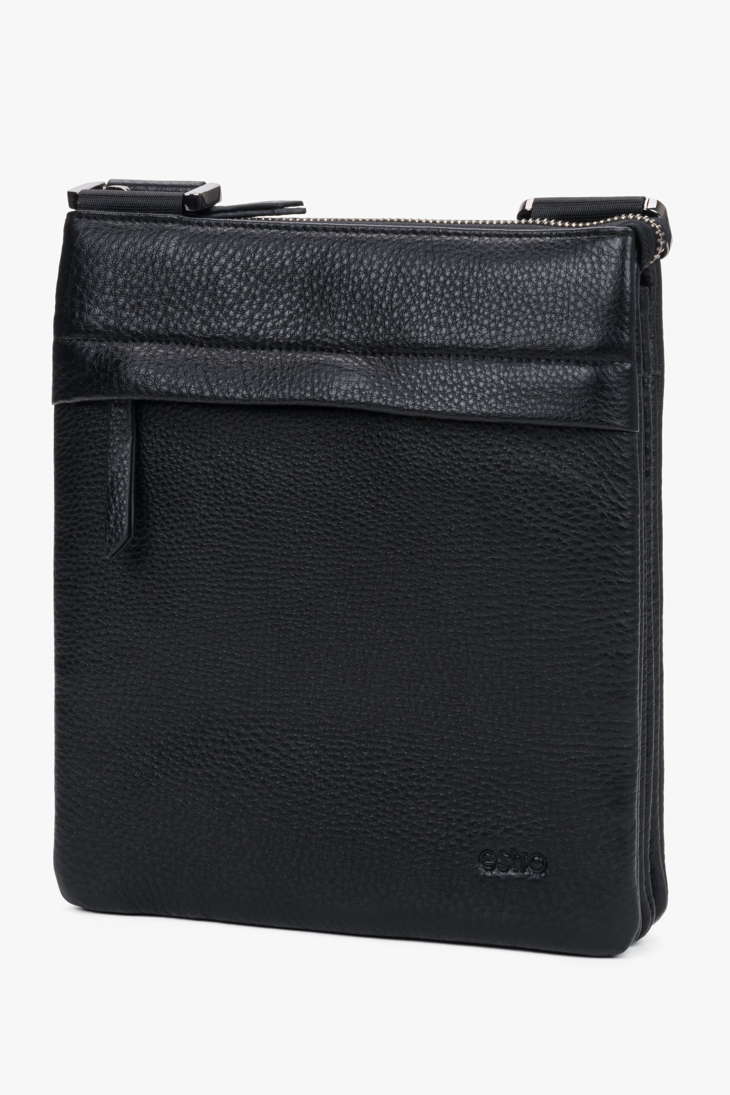 Elegant men’s crossbody pouch bag Estro made of black genuine leather.