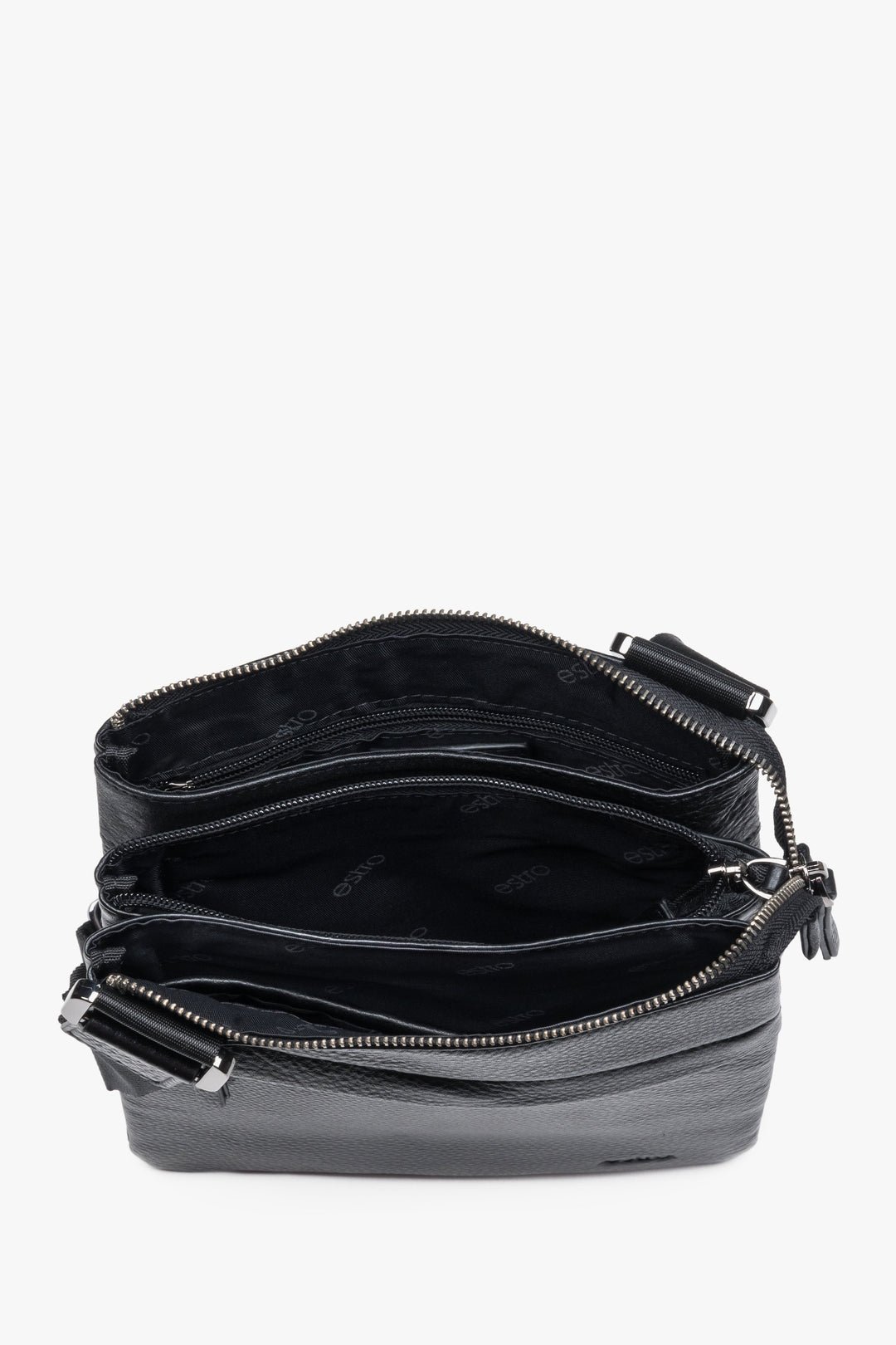 Men’s crossbody pouch bag made of high-quality genuine leather in black Estro.