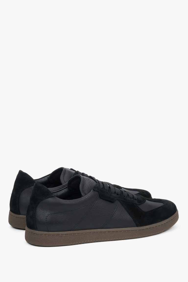 Men’s black sneakers Estro ER00118043 made of premium Italian leather and velour.