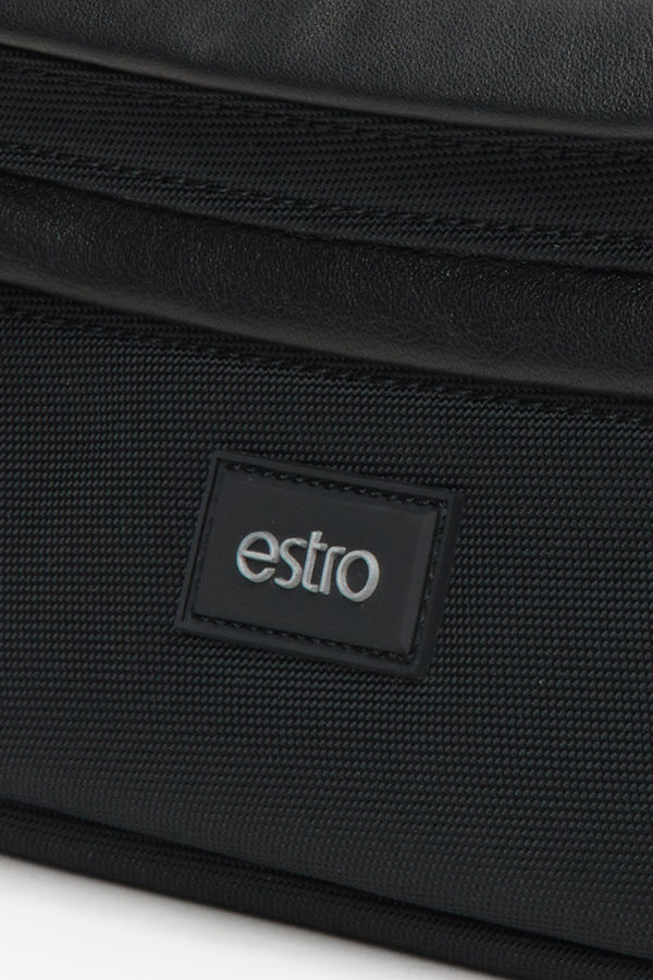 Spacious men’s black waist bag Estro – close-up of detail.