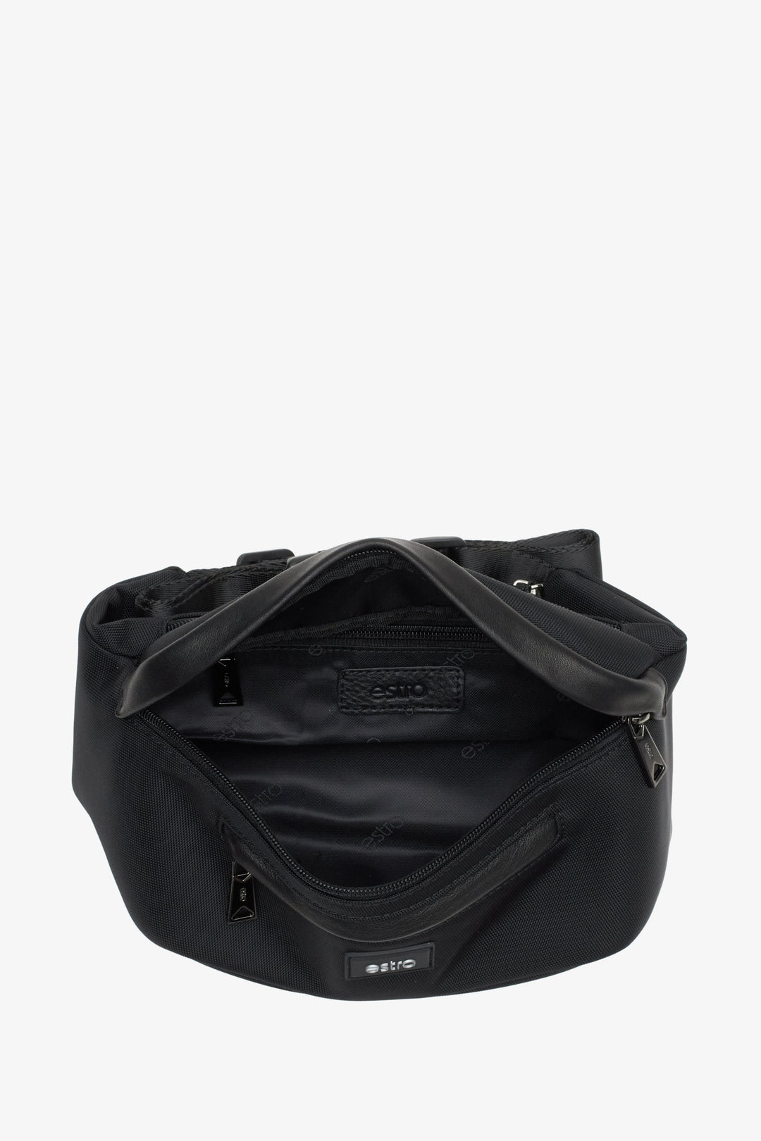 Spacious Estro men’s waist bag – inside view.