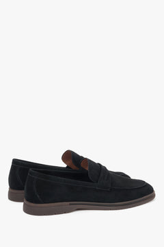 Men’s black loafers made of natural velour on a soft sole, Estro.