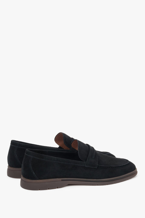 Men’s black loafers made of natural velour on a soft sole, Estro.