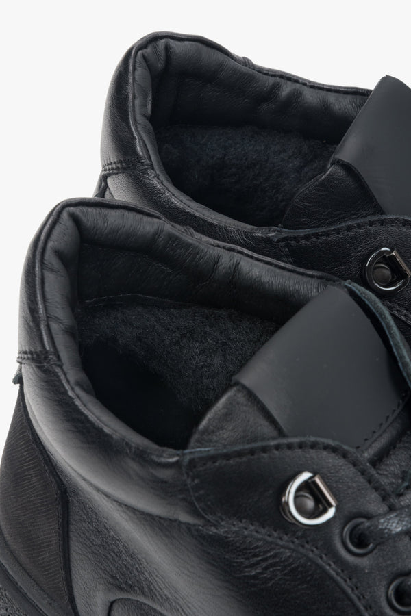 Model ER00118590 — men’s winter leather boots, lightweight and comfortable thanks to the TRLight sole.