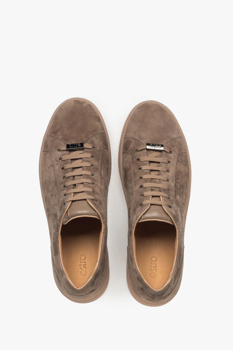 Stylish brown sneakers in genuine velour designed for everyday comfort.