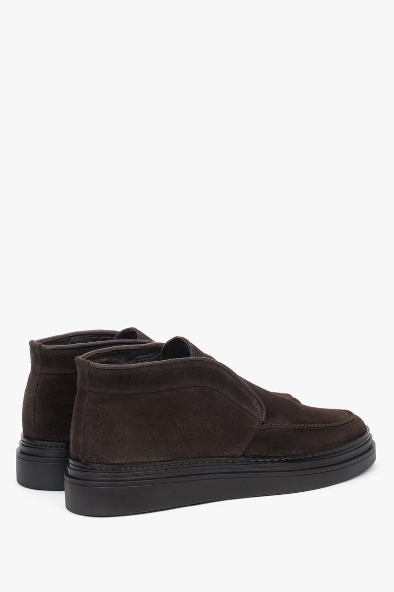 Estro ER00118323 Men's Loafers, Dark Brown, Elevated, Insulated, made of Premium Italian Velour.