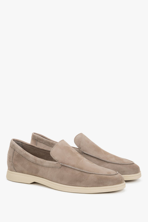 Men's classic beige velour loafers with a lightweight contrast sole, Frau.