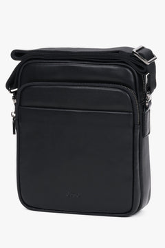 Elegant small men’s shoulder bag Estro made of black genuine leather.