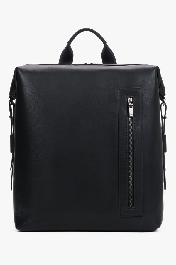 Men's Compact Genuine Leather Backpack with Silver Hardware Estro ER00120404.