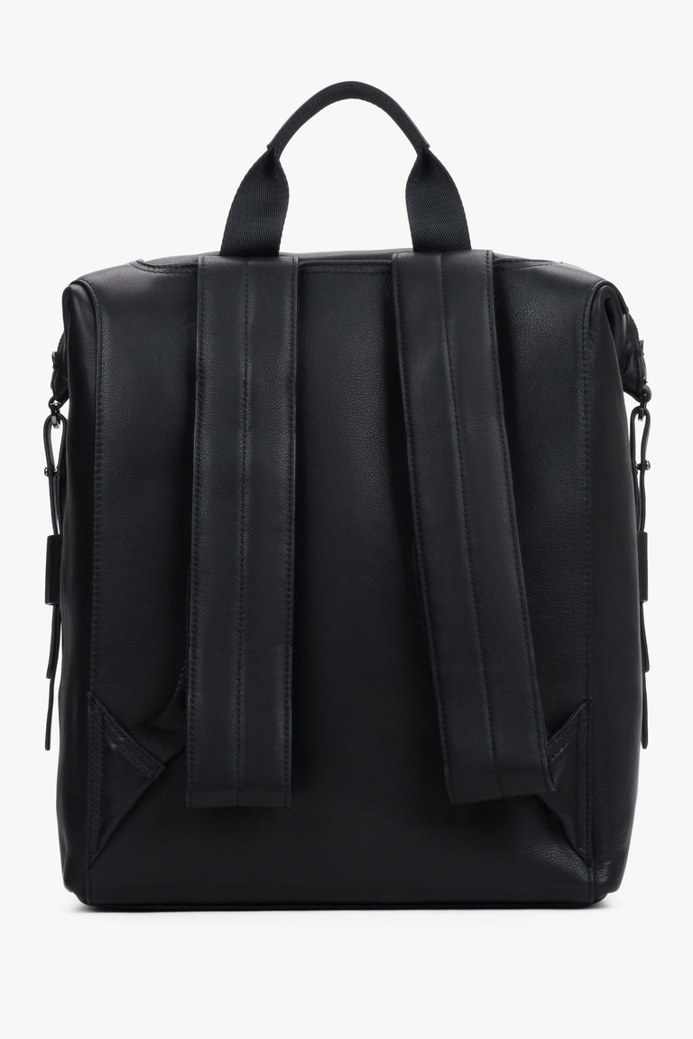 Men’s compact genuine leather backpack with silver hardware Estro.