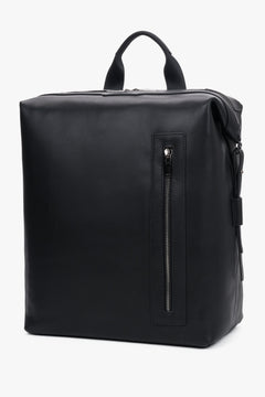 Elegant small men’s backpack Estro made of black genuine leather.